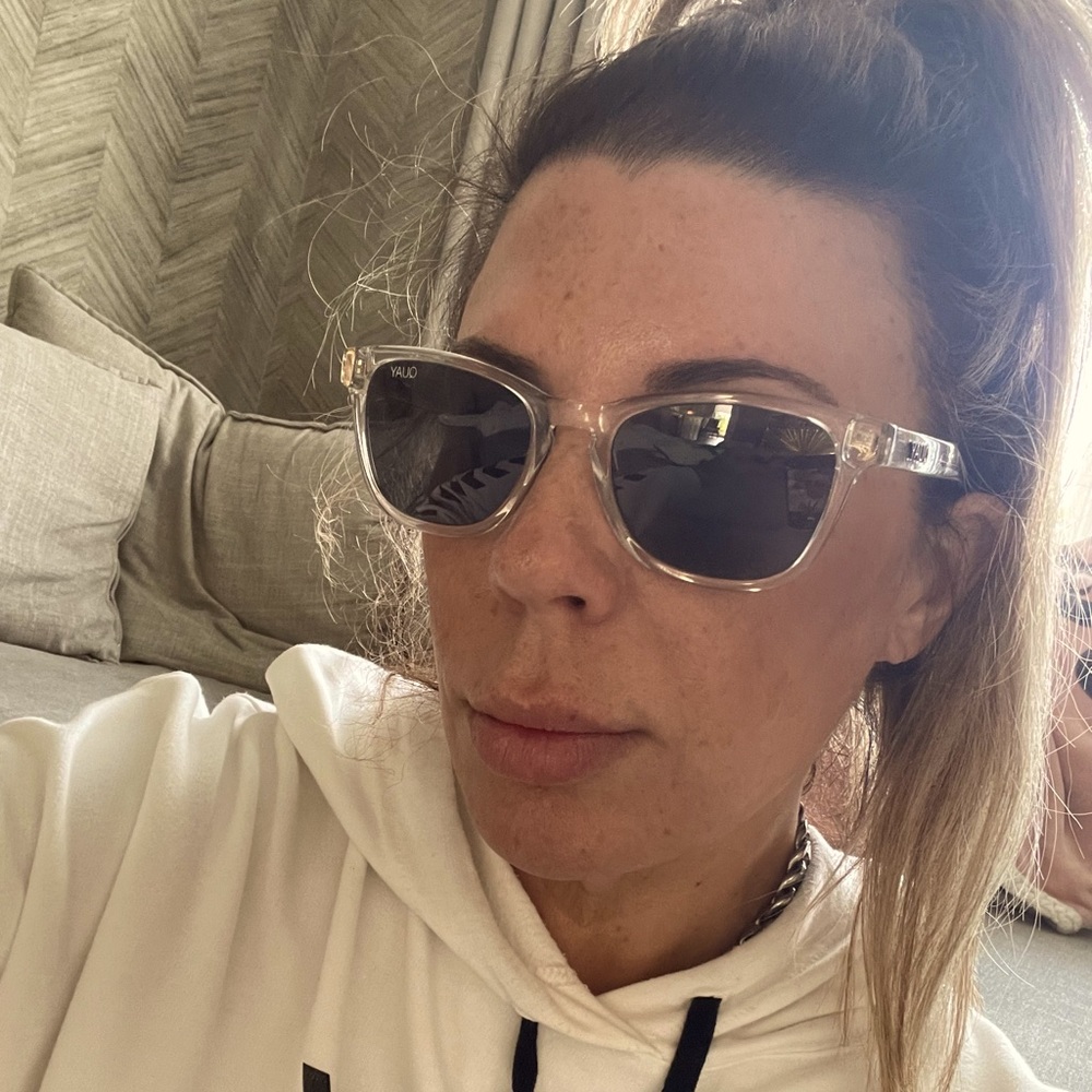 Quay Australia polarized hardware mini clear frame
